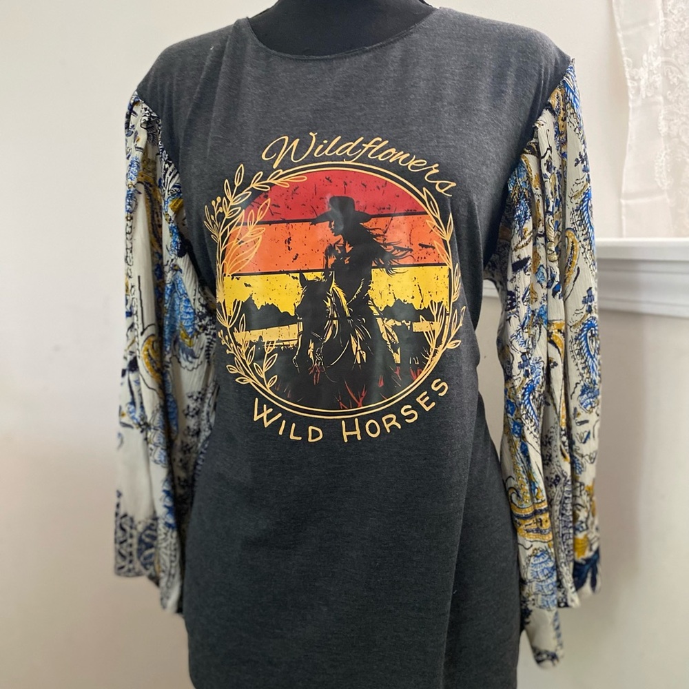 Wildflowers Wild Horses Graphic Tee